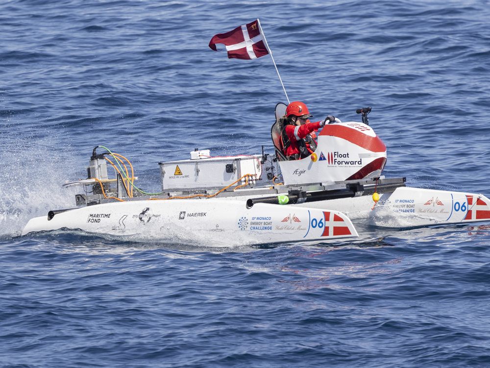 Float Forward at full speed on open water